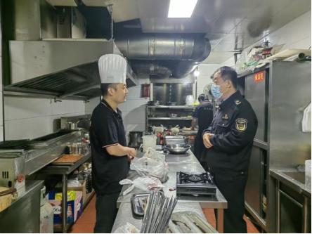 多措并举 联合出击 强化“双节”食安监管 西安餐饮管理